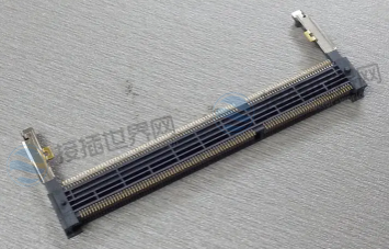 内存卡连接器类型