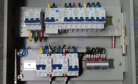 低压配电箱