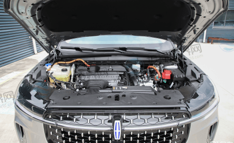 发动机舱电子设备