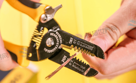 剥离线缆绝缘层