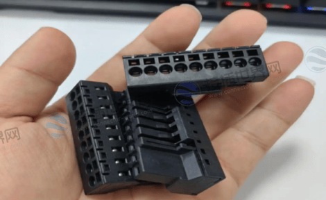 伺服驱动器电源端子